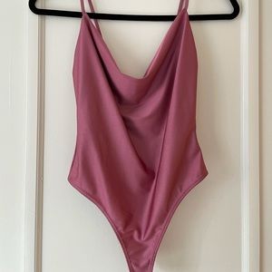Cowl neck bodysuit (barley used)